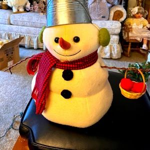 Sold.  BUY NOW 🎄❤️Adorable 15” SNOWMAN HOLDING basket of APPLE